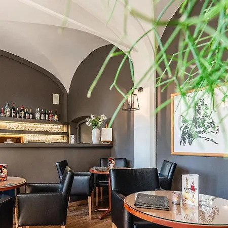 Monasterium Poortackere Hotel 3*