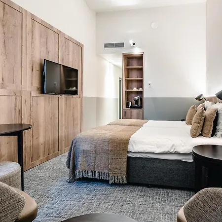 Monasterium Poortackere Hotel