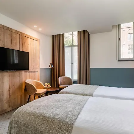 Monasterium Poortackere Hotel