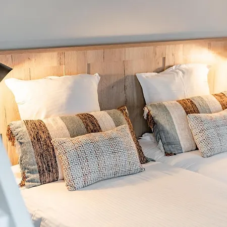 Monasterium Poortackere Hotel 3*