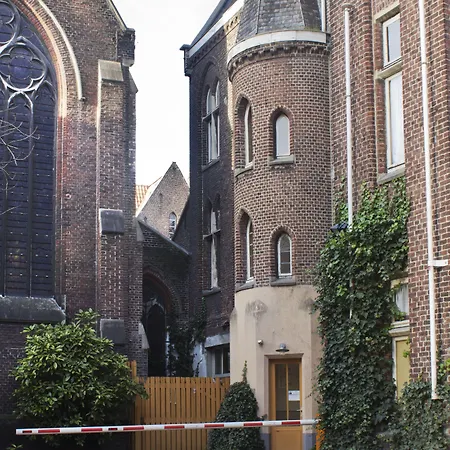 Monasterium Poortackere Hotel 3*