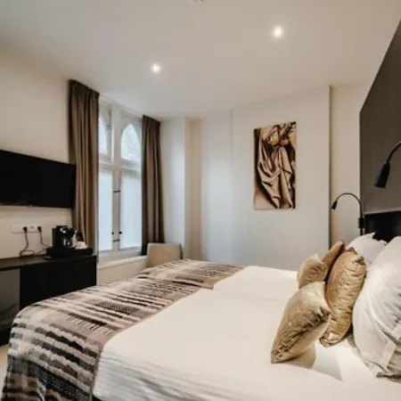 Monasterium Poortackere Hotel 3*