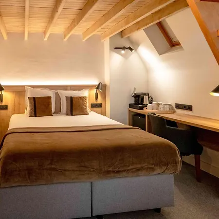 Monasterium Poortackere Hotel