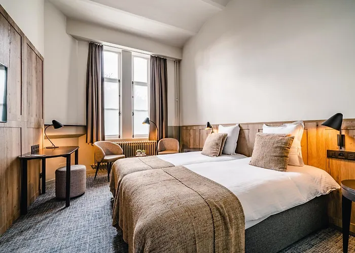 Отель Monasterium Poortackere